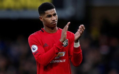 猫头鹰体育播报-西蒙斯点球决定冠军归属