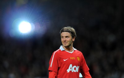 猫头鹰体育动态-邓弗里斯头球绝杀太燃